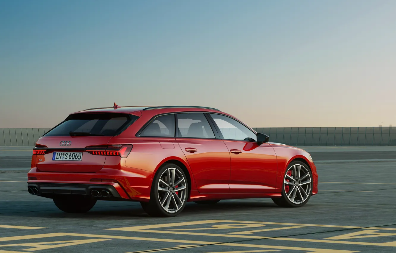 Фото обои небо, асфальт, красный, Audi, сбоку, универсал, 2019, A6 Avant