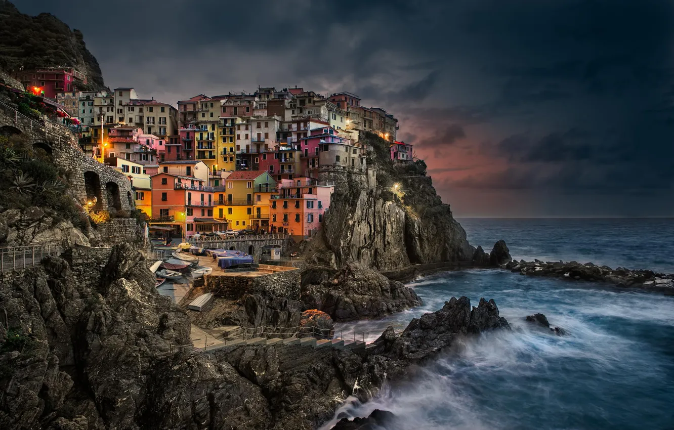 Фото обои звезды, ночь, город, Италия, Italy, Manarola, Регион Лигурия, Провинция Специя