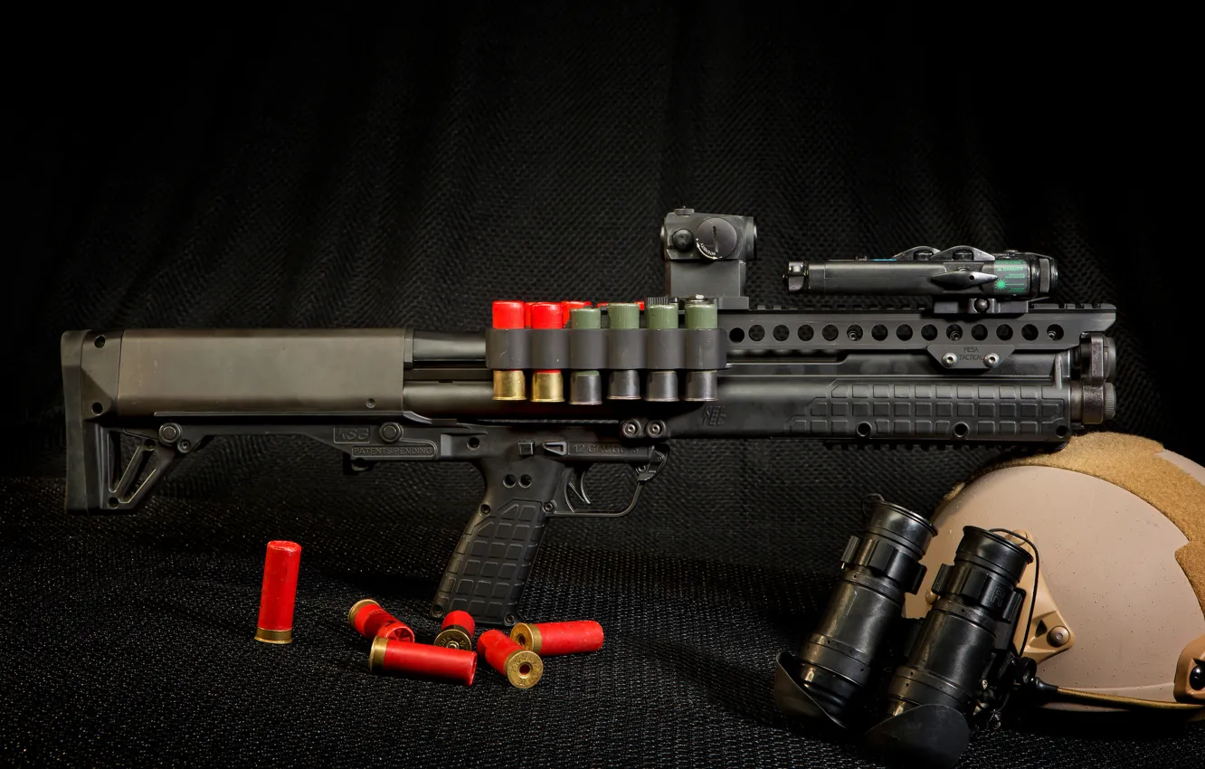 Фото обои оружие, бинокль, ружьё, дробовик, каска, Kel-Tec