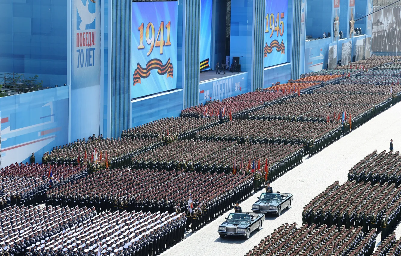 Фото обои город, праздник, день победы, солдаты, Москва, парад, строй, красная площадь