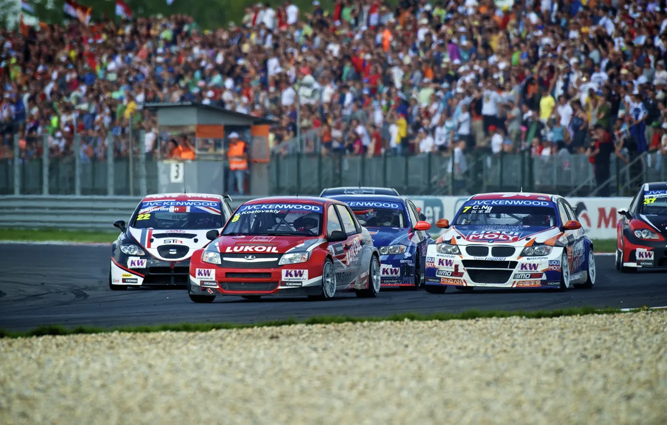 Фото обои борьба, BMW, Lada, Лада, Granta, Seat, WTCC, Михаил Козловский
