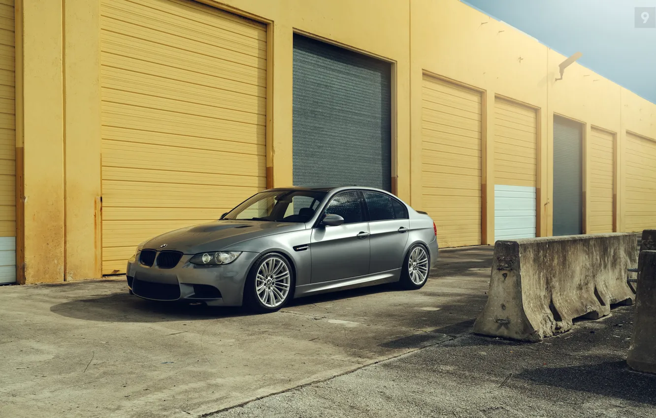 Фото обои bmw, sky, grey, e90