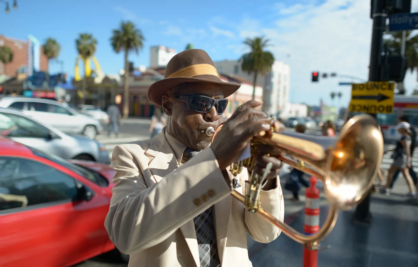 Фото обои стиль, музыка, улица, шляпа, джаз, очки, мужчина, темные