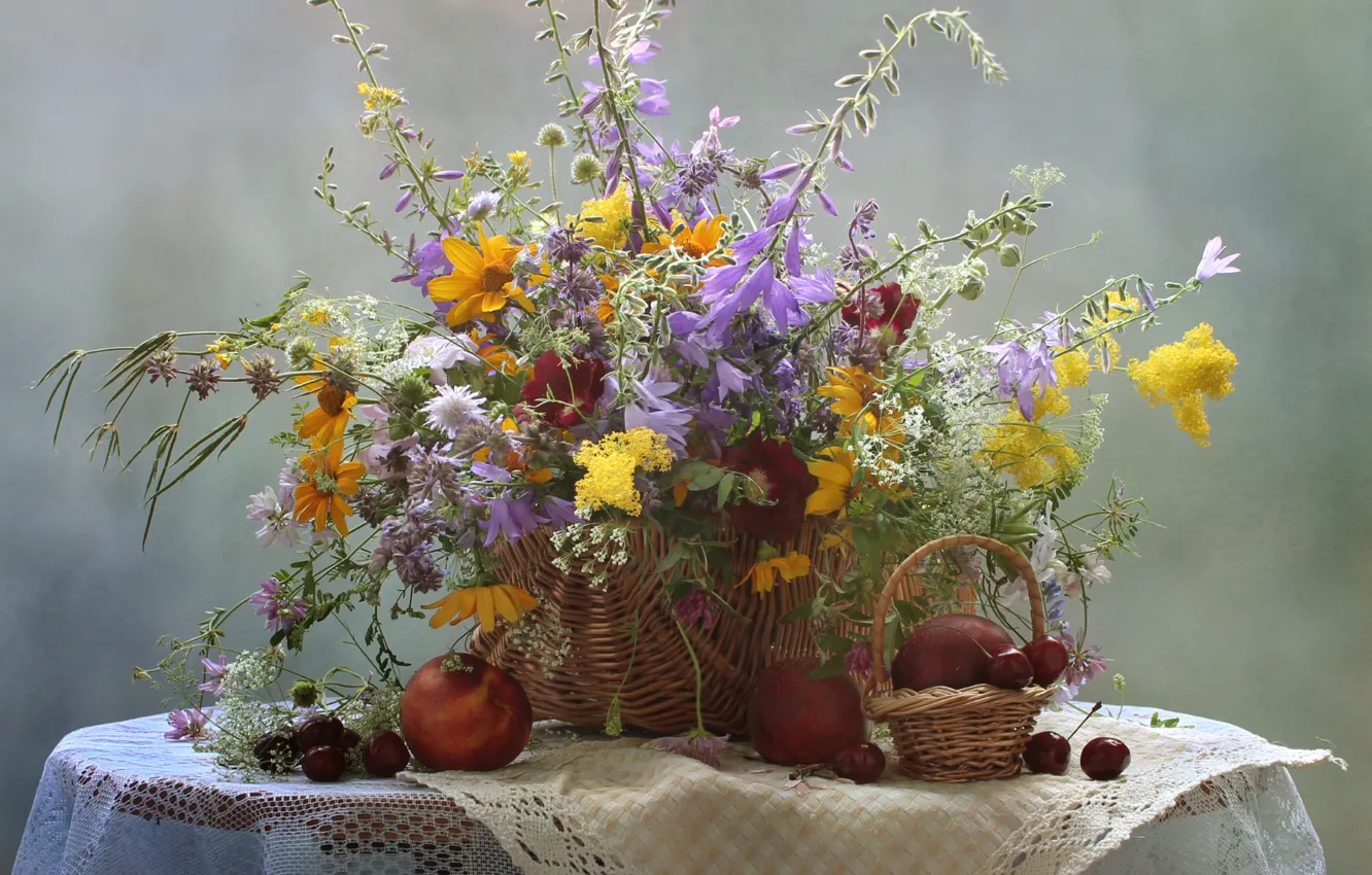 Фото обои лето, цветы, букет, натюрморт, черешня, нектарин