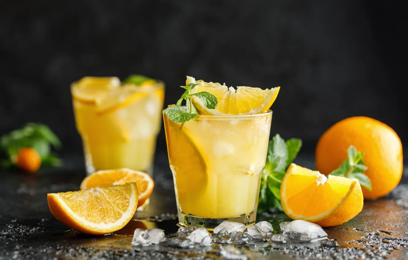 Фото обои лёд, апельсины, сок, стаканы, дольки, апельсиновый сок, кубики льда