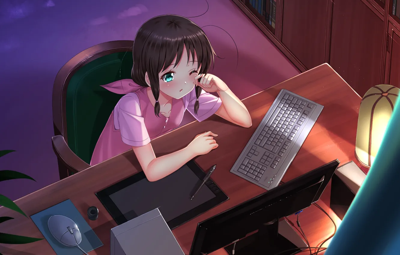Фото обои компьютер, девушка, мышь, стул, ручка, клавиатура, сидит, экран