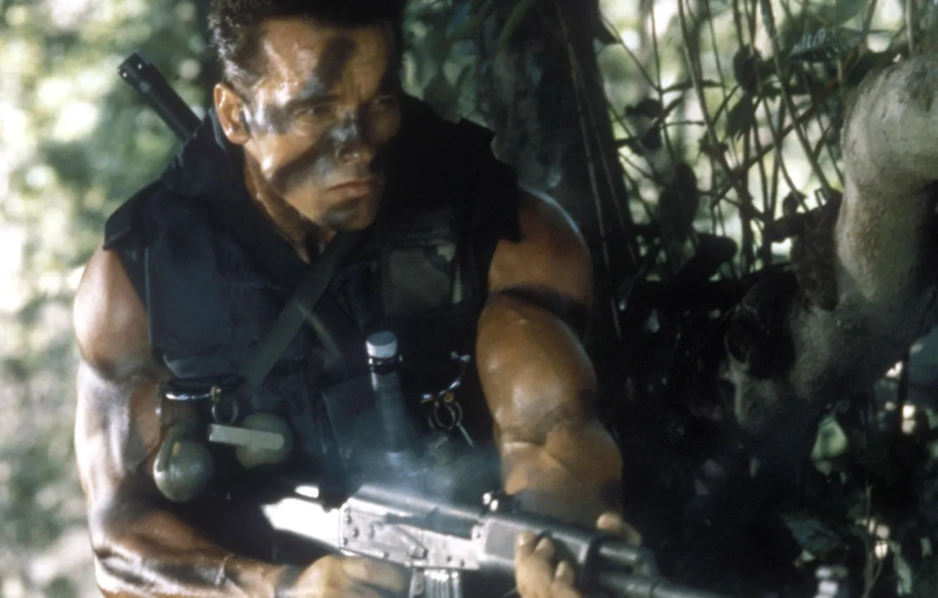 Фото обои солдат, Commando, Арнольд Шварценеггер, калаш, Arnold Schwarzenegger, John Matrix, Коммандос