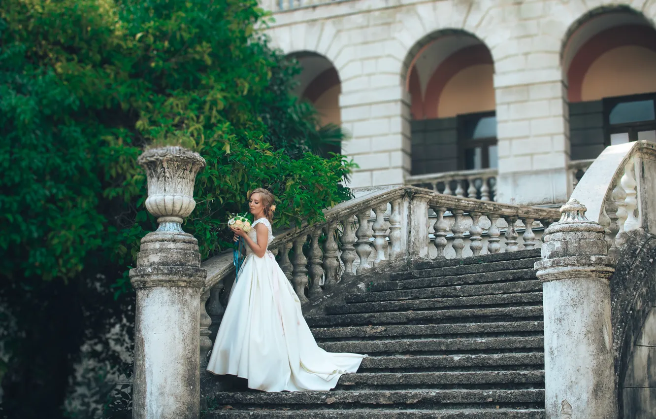 Фото обои фото, букет, платье, лестница, невеста, свадьба