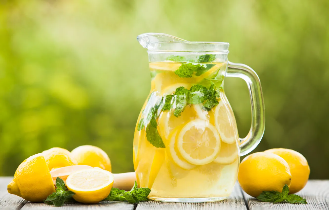 Фото обои зелень, фон, желтые, напиток, кувшин, фрукты, лимоны, боке