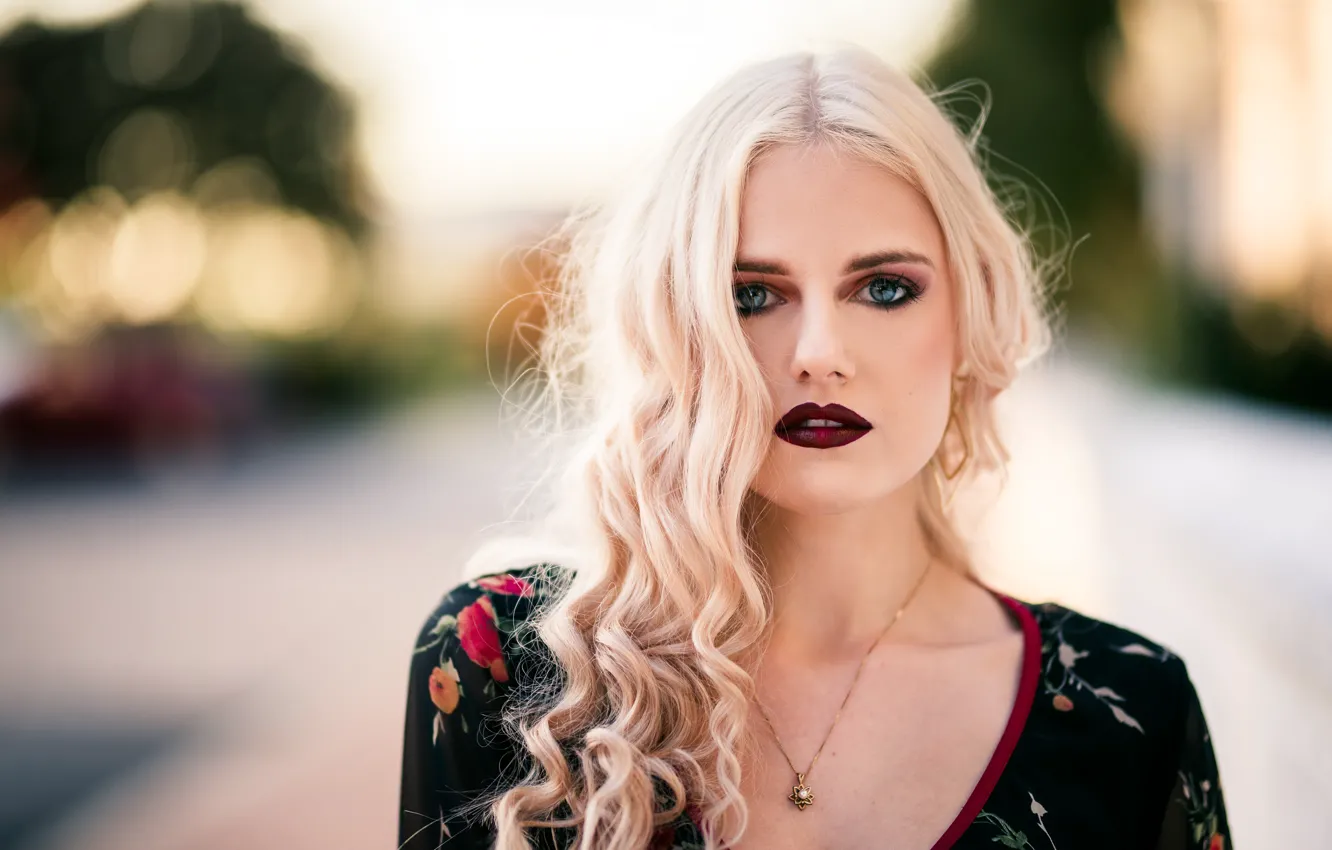 Фото обои девушка, лицо, модель, макияж, помада, блондинка