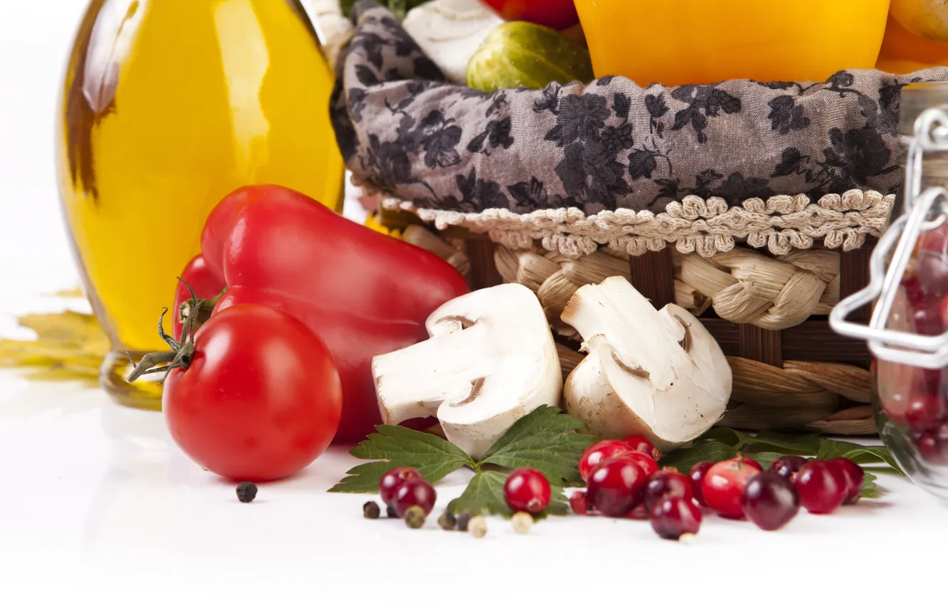 Фото обои ягоды, корзина, грибы, масло, огурец, перец, овощи, помидор