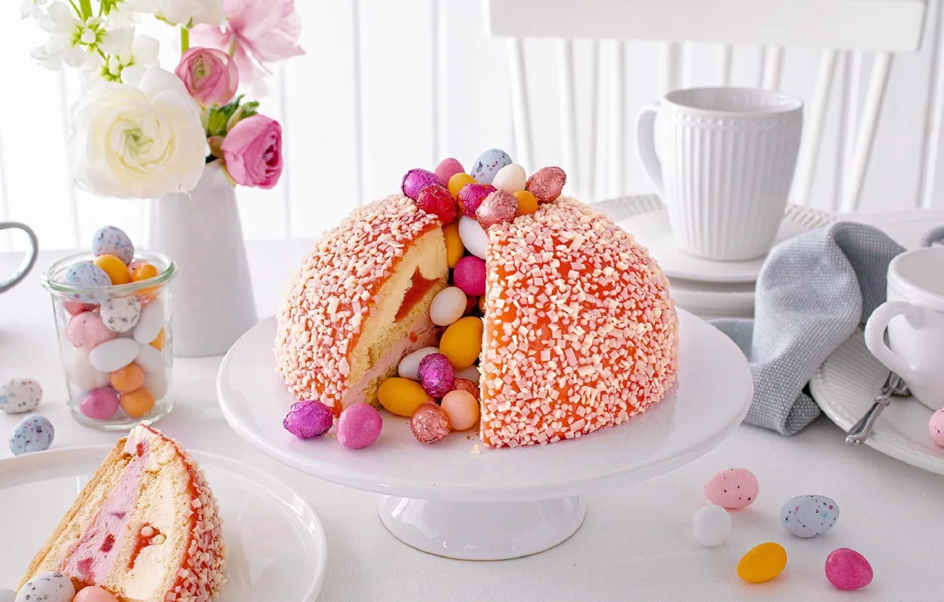Фото обои кулич, пасхальные яйца, на столе, ранункулюсы, Easter cake