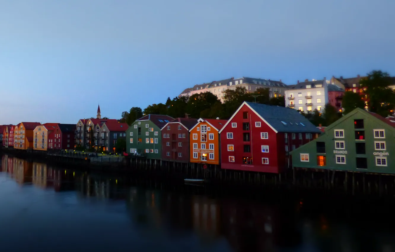 Фото обои город, Норвегия, домики, набережная, Тронхейм