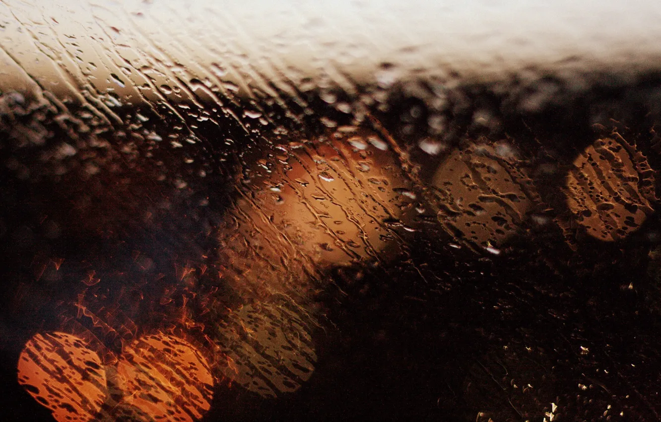 Фото обои стекло, вода, капли, макро, огни, фон, дождь, widescreen