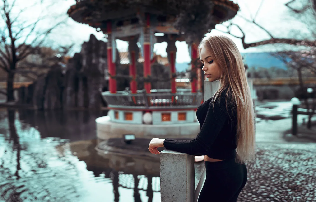 Фото обои Girl, Red, Model, Beauty, View, Lips, Nice, Zurich