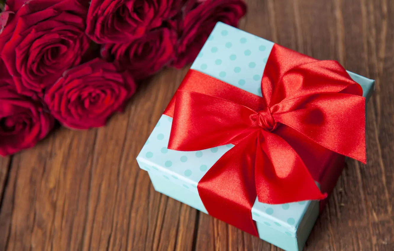 Фото обои red, love, romantic, hearts, gift, roses, valentine`s day