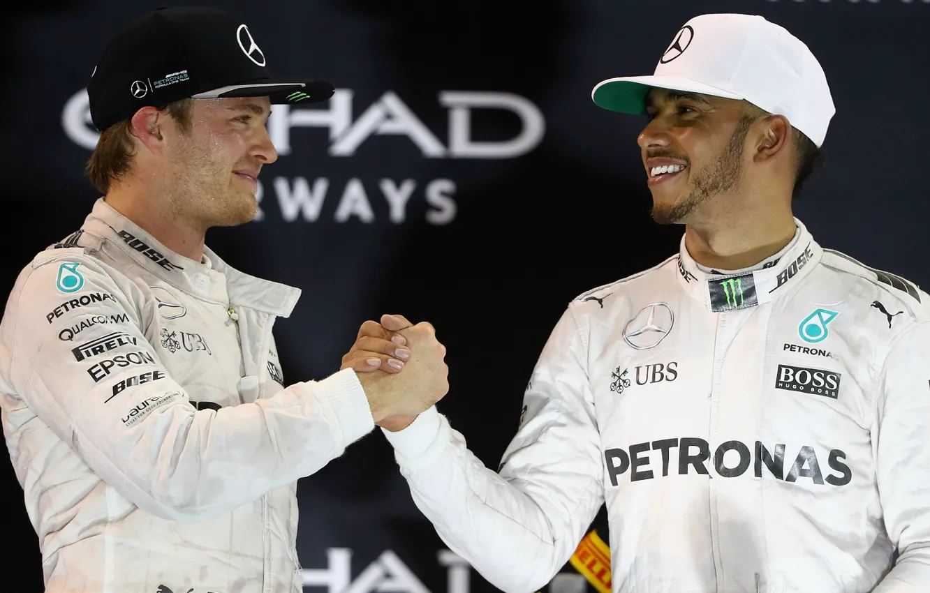 Фото обои Формула 1, Mercedes, Lewis Hamilton, рукопожатие, напарники, Nico Rosberg, соперники