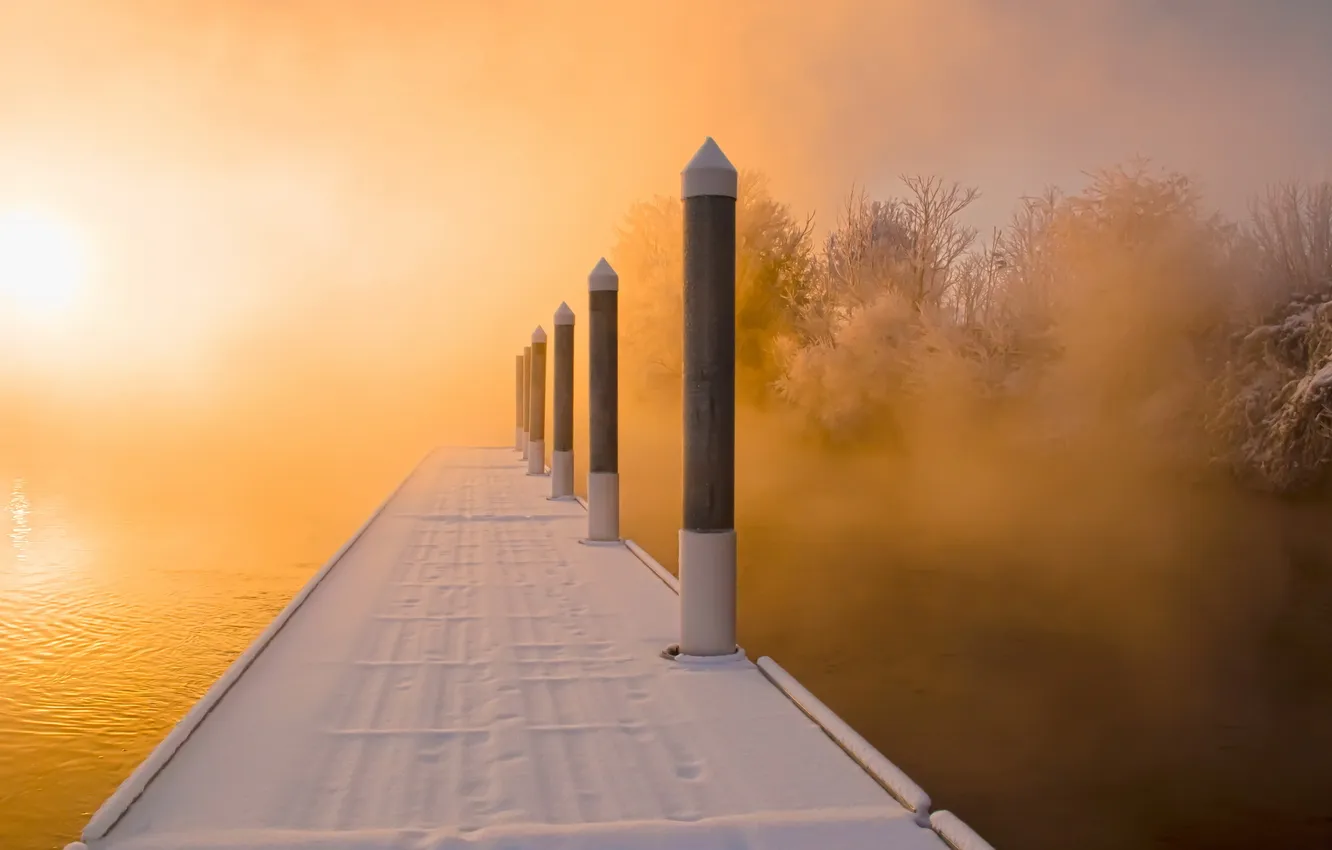 Фото обои снег, закат, мост, туман, озеро, цвет