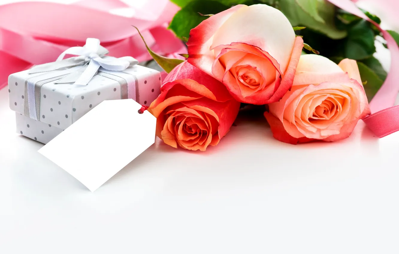 Фото обои цветы, праздник, коробка, подарок, розы, букет, лента, box