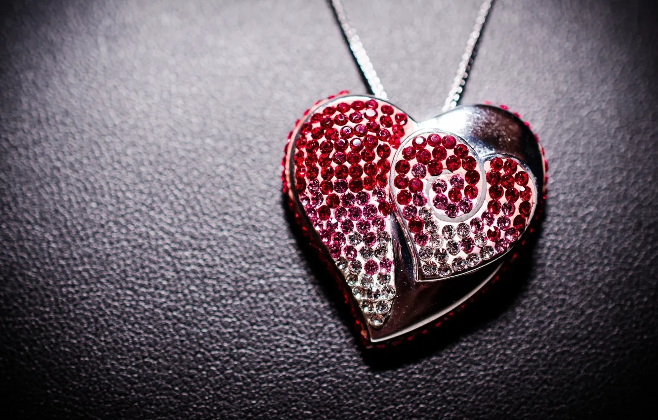 Фото обои кулон, украшение, сердечко, heart, jewelry, pendant