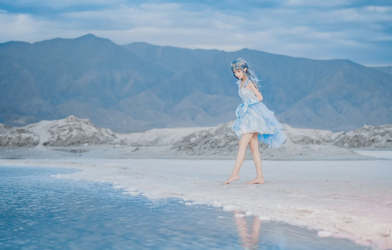 Фото обои Beautiful, Asian, Model, Water, Mountain, Cloudy, Pearls, Woman