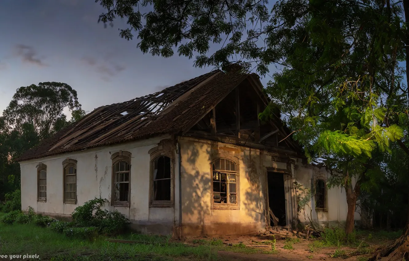 Фото обои старость, дом, развалины, разруха