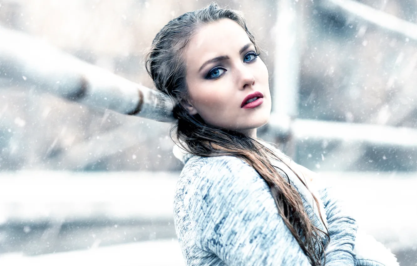 Фото обои девушка, снег, макияж, Frozen, Alessandro Di Cicco
