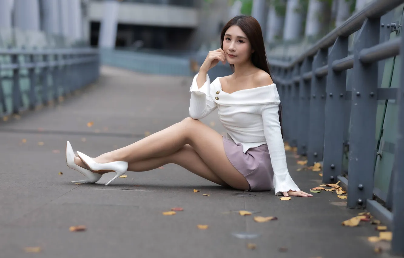 Фото обои девушка, юбка, кофточка, ножки, азиатка