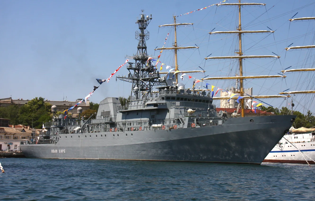 Фото обои корабль, средний, разведывательный, флаги расцвечивания, Иван Хурс