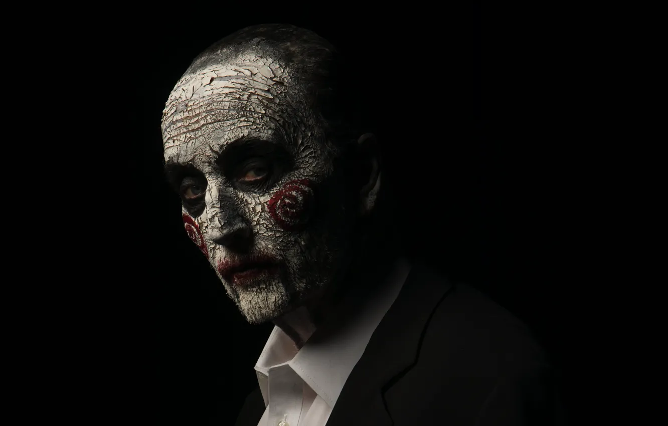 Фото обои рубашка, черный фон, Пила, Saw, Jigsaw, Пила 8