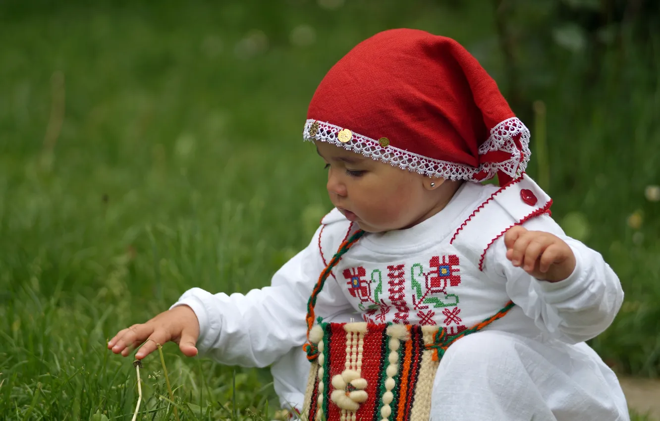 Фото обои девочка, Болгария, национальный костюм