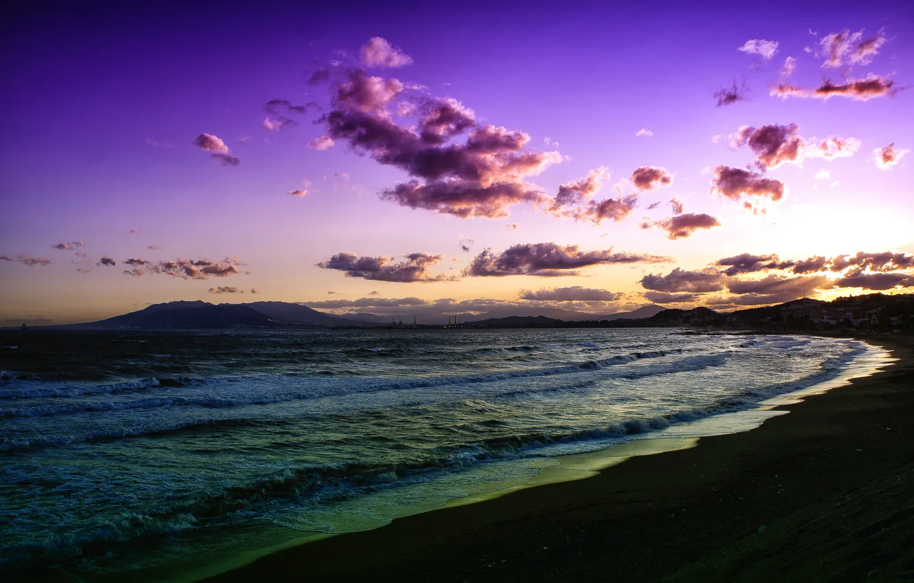 Фото обои море, волны, пляж, облака, закат, сиреневый