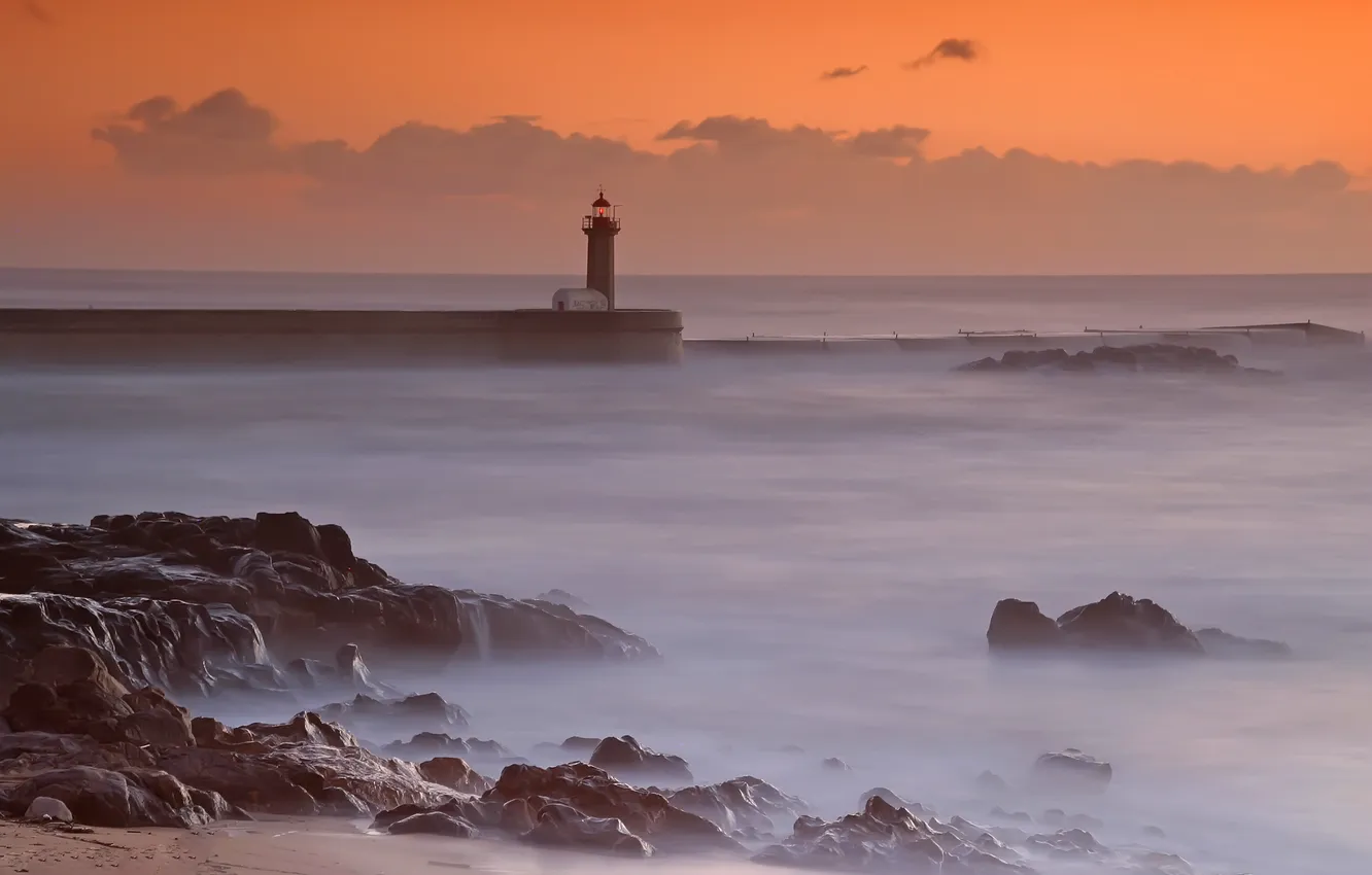 Фото обои волны, облака, закат, природа, камни, океан, берег, маяк
