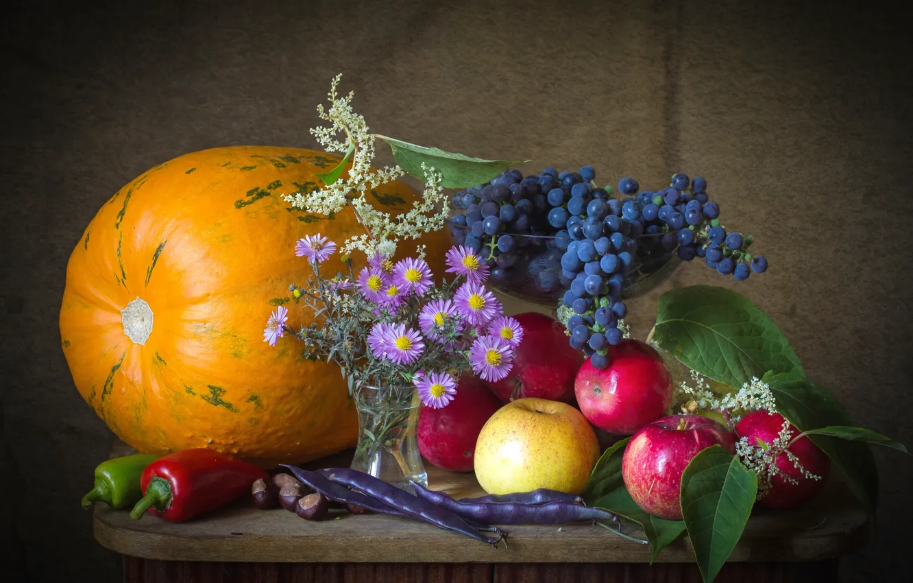 Фото обои осень, яблоки, виноград, тыква, перец, натюрморт, каштан, астры