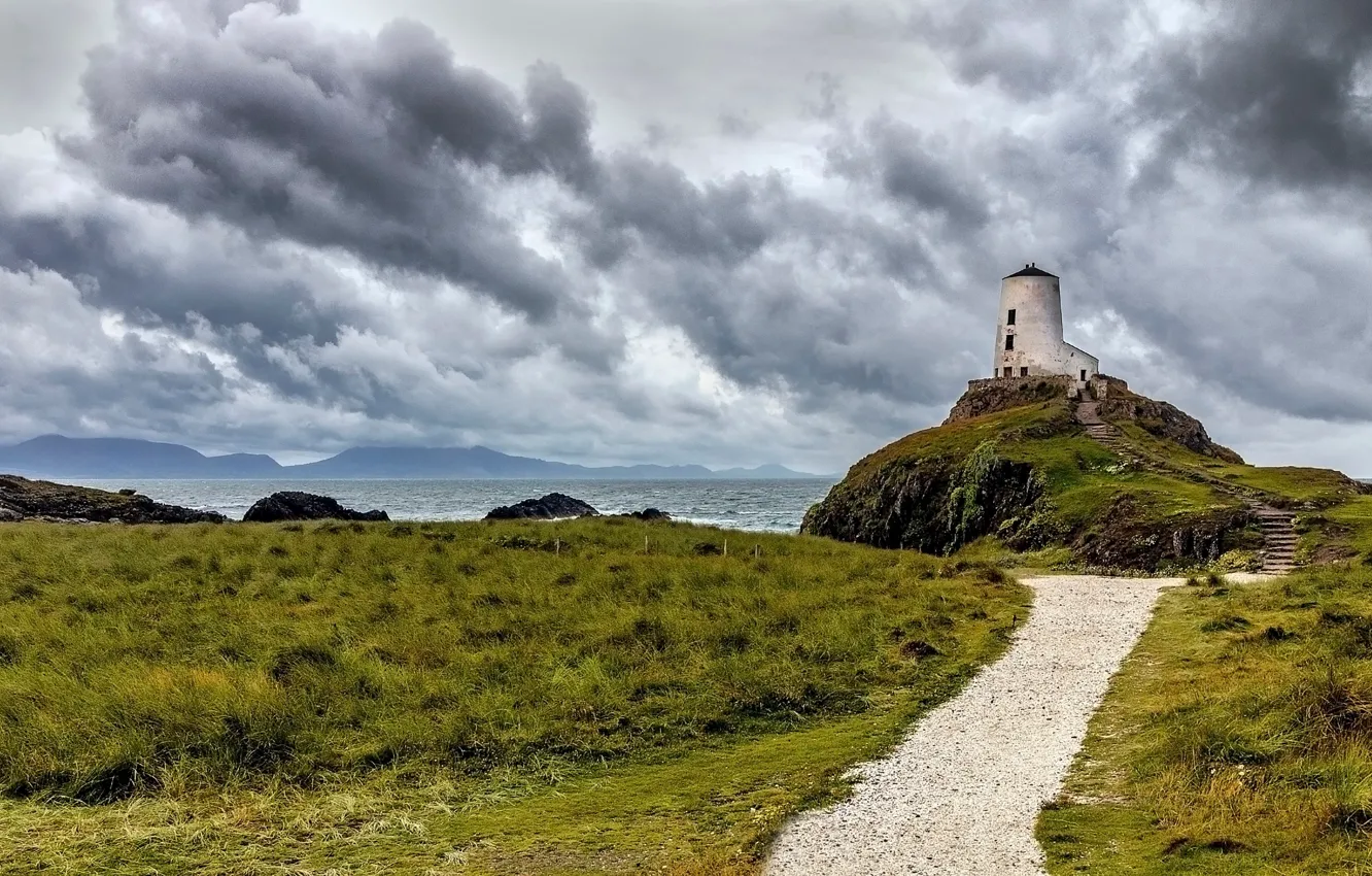 Фото обои побережье, маяк, Уэльс, Инис Лландуйн