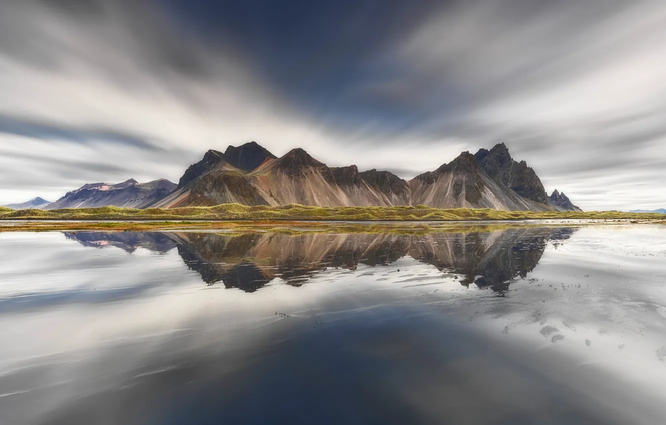 Фото обои небо, вода, горы, отражение, скалы, Iceland, Vestrahorn