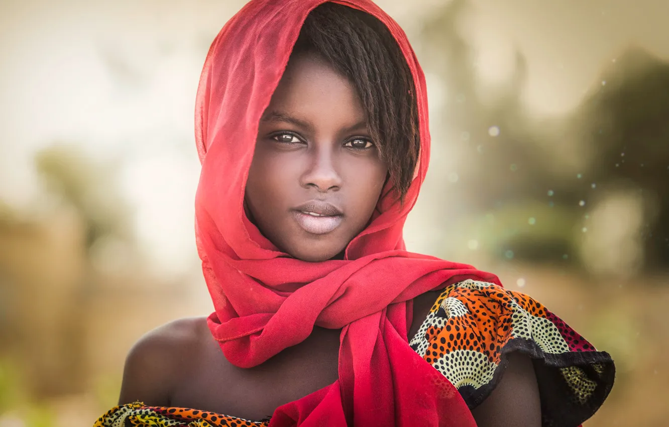 Фото обои портрет, девочка, Африка, Joachim Bergauer, Remind me