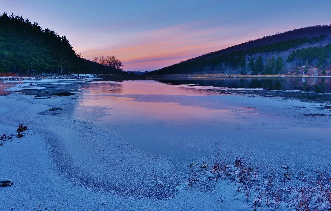 Фото обои зима, снег, деревья, горы, река, river, trees, winter