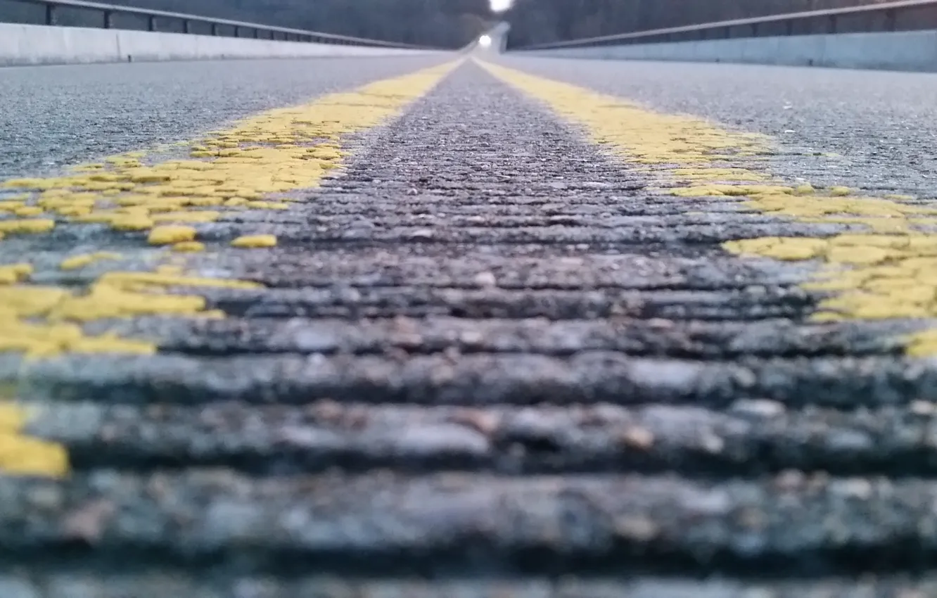 Фото обои дорога, разметка, жёлтая разметка, желтая разметка