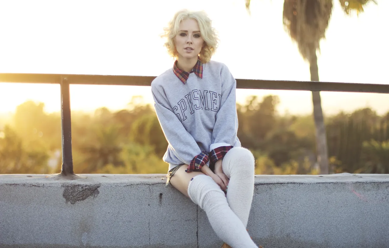 Фото обои взгляд, девушка, блондинка, рубашка, свитер, Alysha Nett
