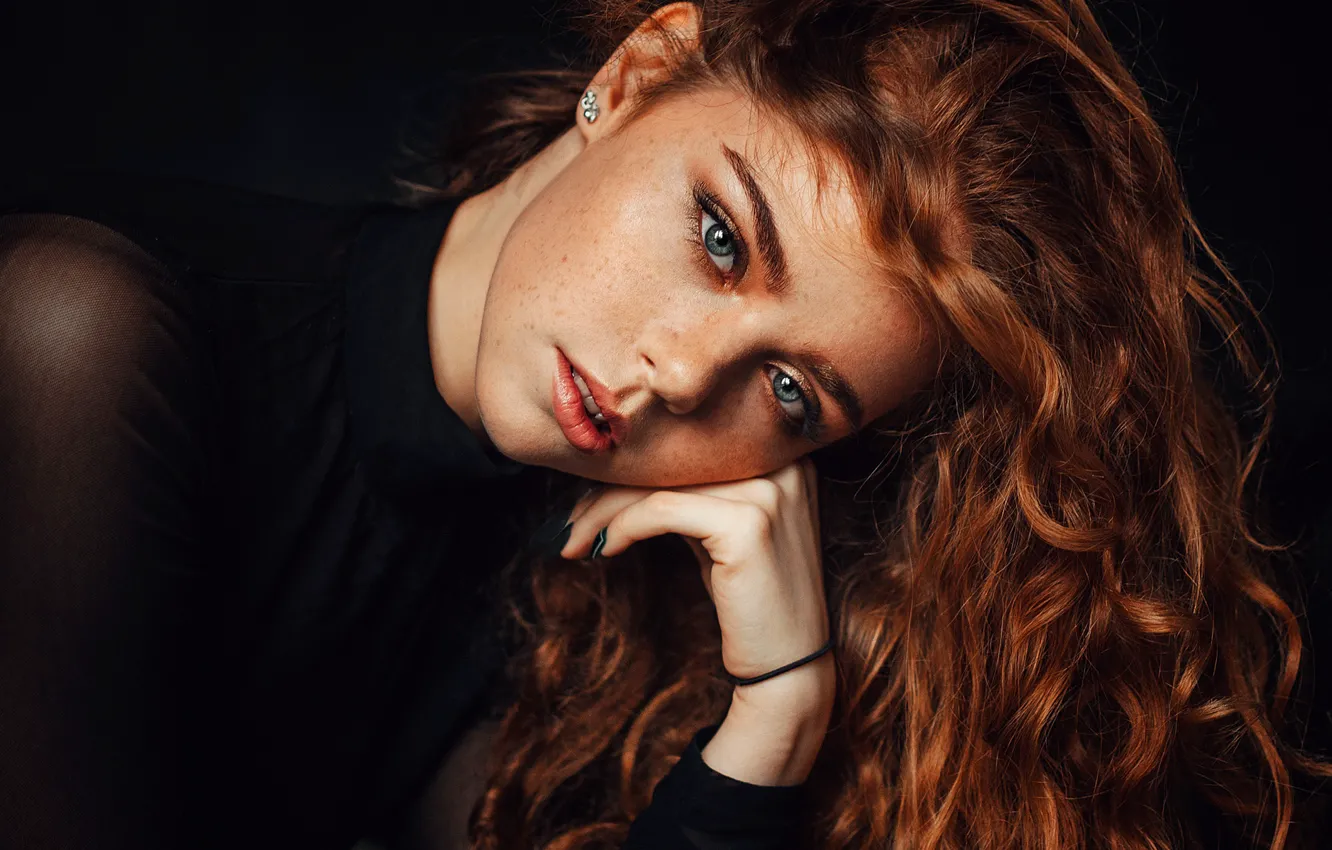 Фото обои взгляд, девушка, лицо, волосы, рыжая, Евгений Фрейер