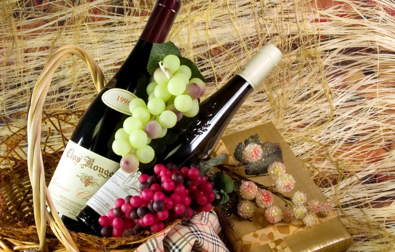 Фото обои подарок, вино, корзина, виноград, кашне