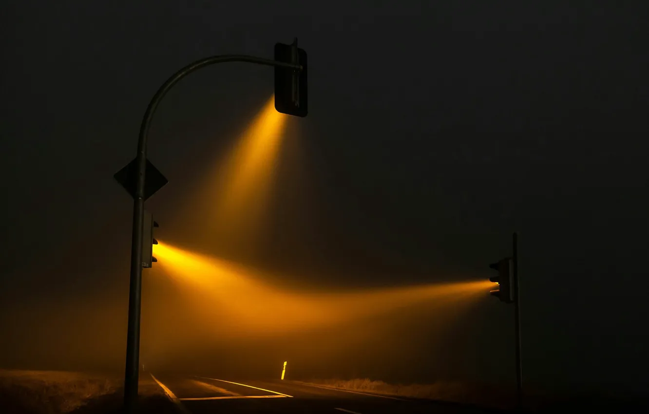 Фото обои Night, Road, Ray, Traffic Lights
