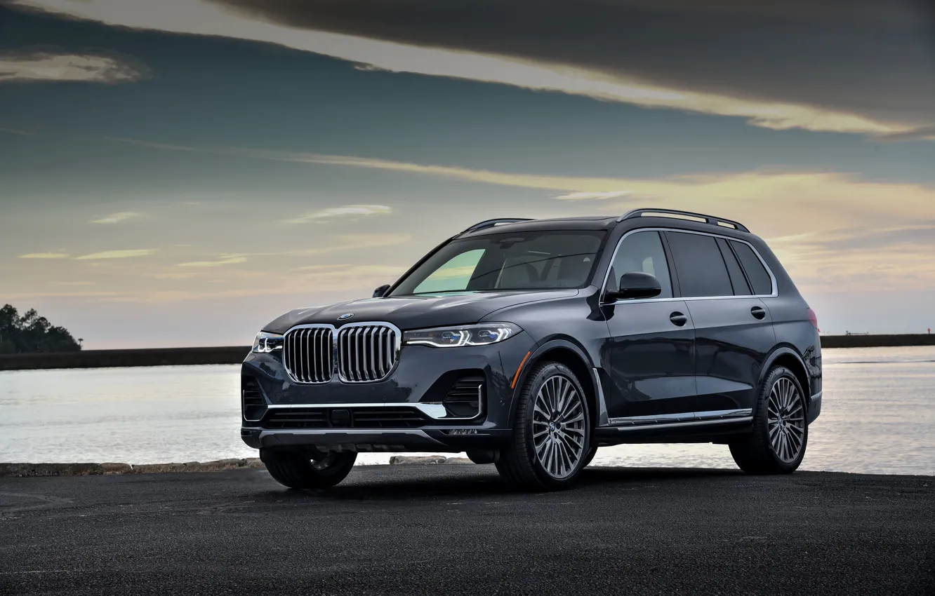 Фото обои вода, берег, BMW, 2018, кроссовер, SUV, 2019, BMW X7