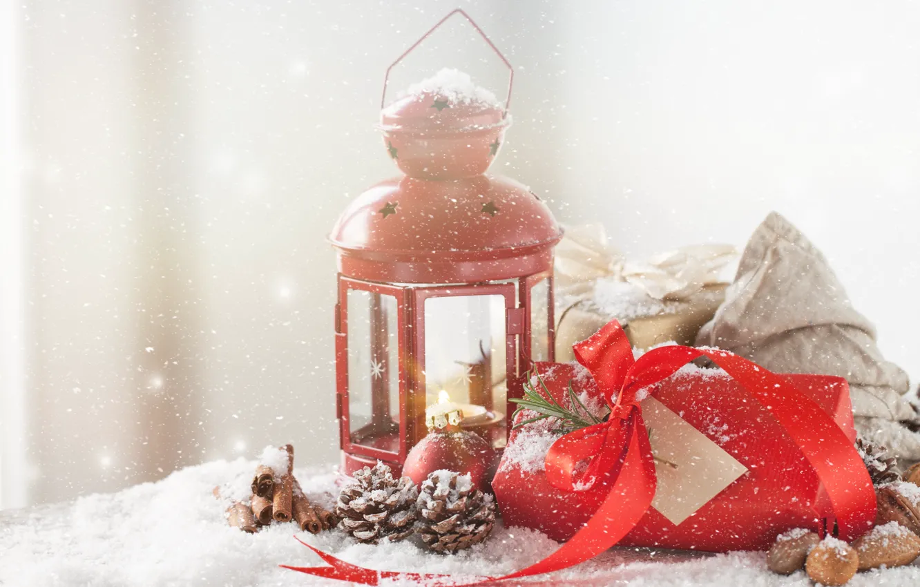 Фото обои зима, снег, подарок, лампа, Новый Год, декор, пряности, Valeria Aksakova