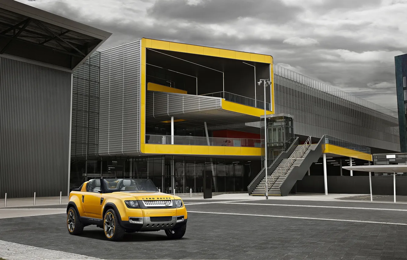 Фото обои желтый, здание, джип, внедорожник, Land Rover, ленд ровер, DC100 Sport