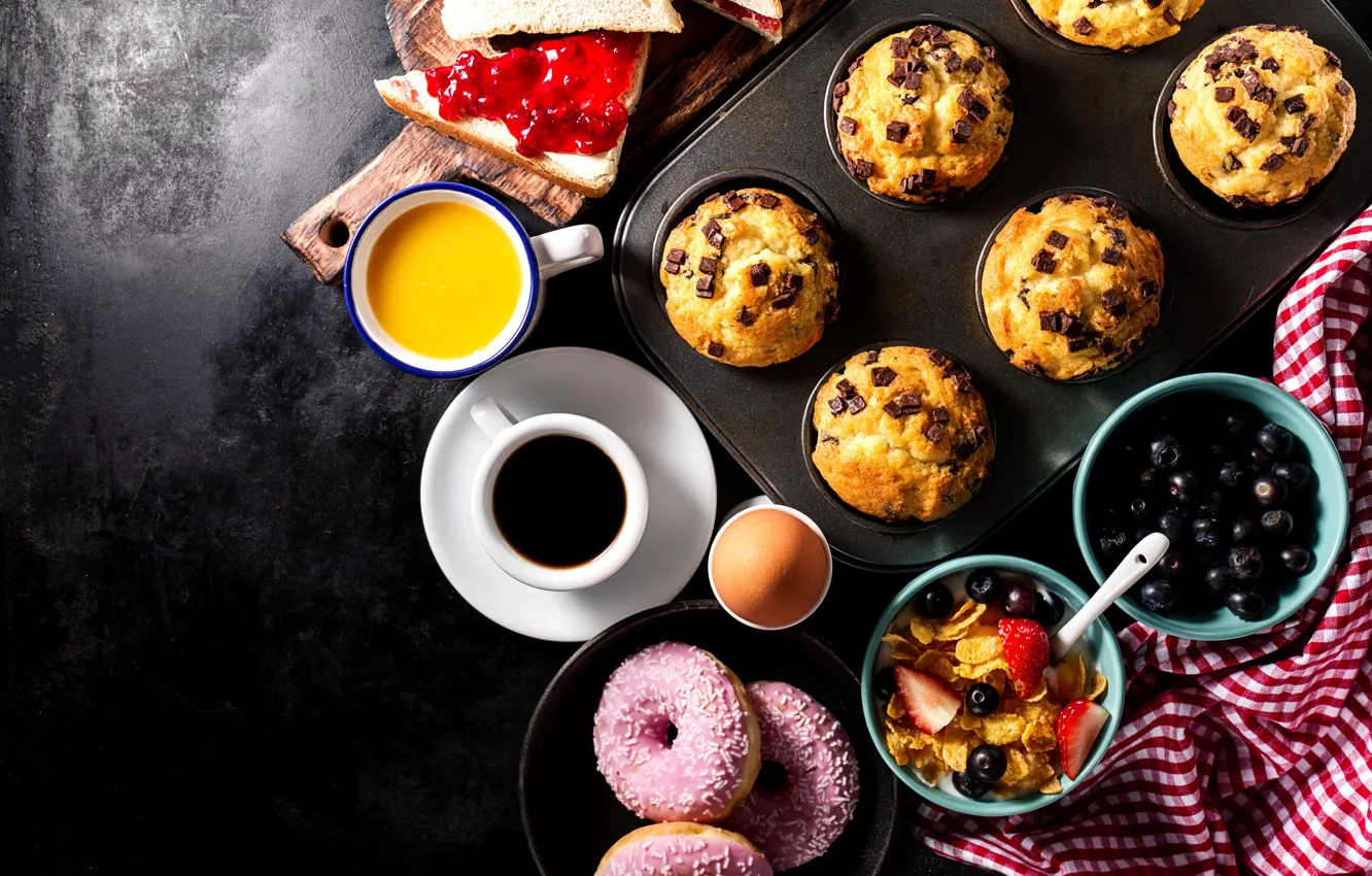 Фото обои яйцо, кофе, завтрак, сладости, пончики, выпечка, хлопья, кексы