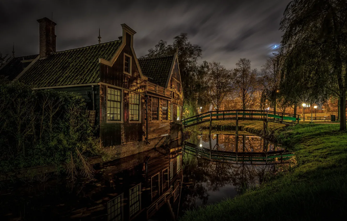 Фото обои ночь, дома, канал, Нидерланды, мостик, Зансе-Сханс