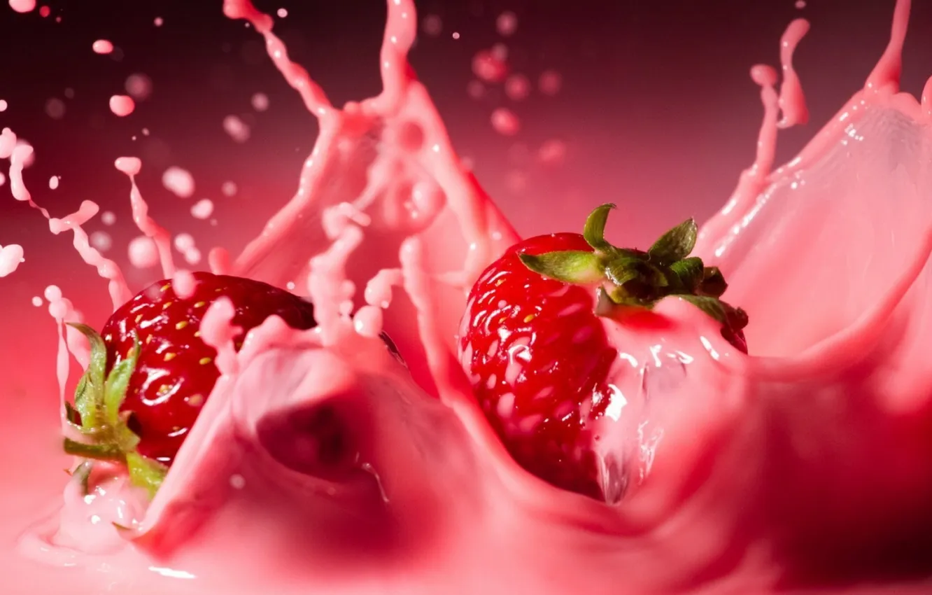 Фото обои брызги, красный, розовый, молоко, клубника, коктейль, вкусно