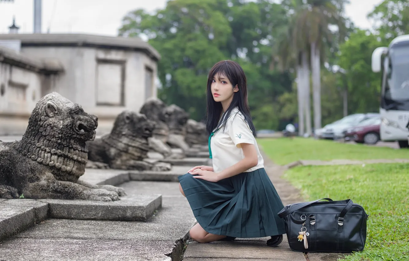 Фото обои Beautiful, Asian, Model, Street, Woman, Pretty, Statue, Outdoor